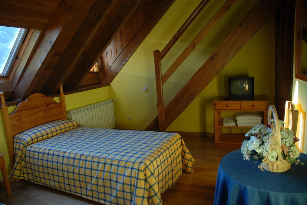 Hotel Casa Es Neres Les Pokoj fotografie