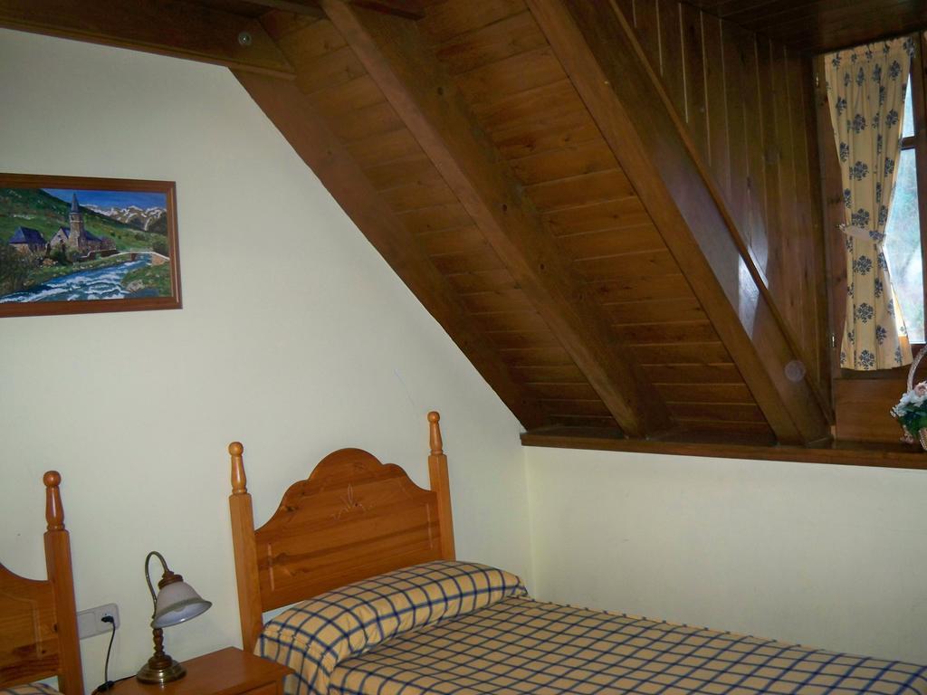 Hotel Casa Es Neres Les Exteriér fotografie