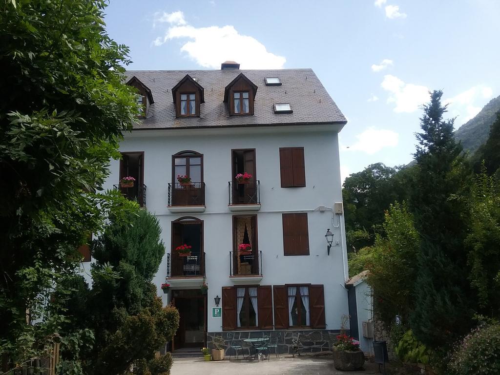 Hotel Casa Es Neres Les Exteriér fotografie